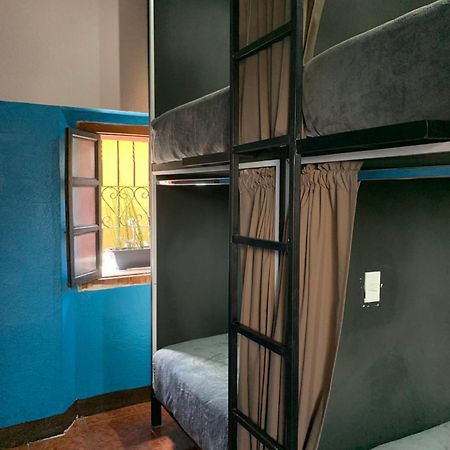 אנטיגואה גואטמלה One Day Trip Hostel מראה חיצוני תמונה