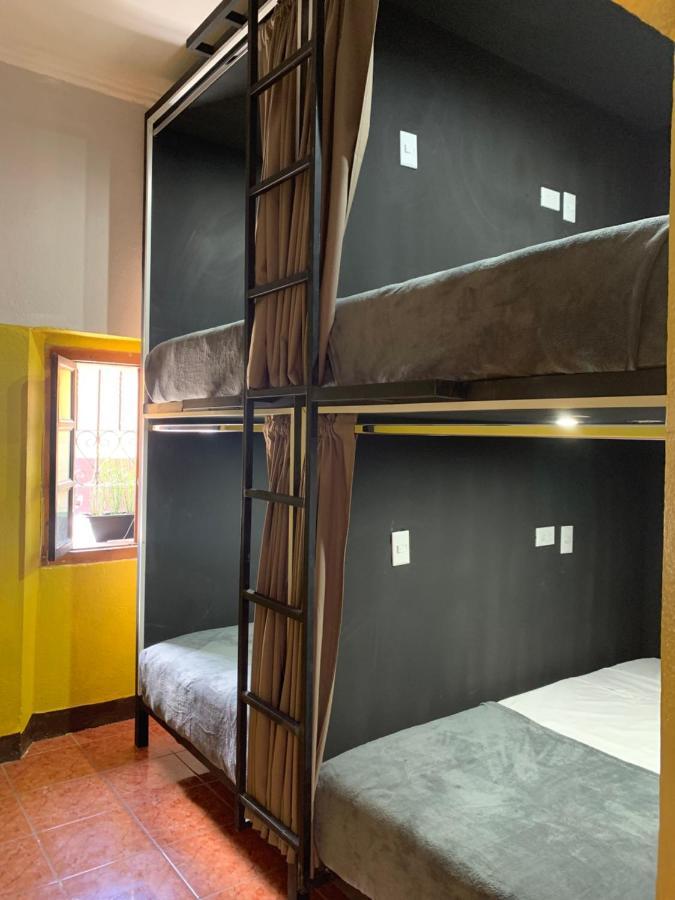 אנטיגואה גואטמלה One Day Trip Hostel מראה חיצוני תמונה